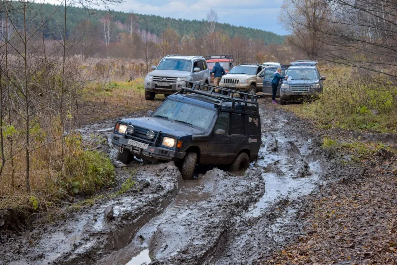 Tread Carefully: Picking the Right Tyres for UK Roads, Rough Tracks, and Everything Between