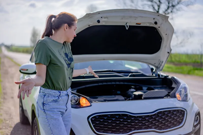 Stranded but Sorted: What Solo Drivers Should Really Have in Their Car